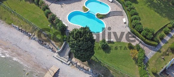 Квартира с 2 спальнями в Манерба дель Гарда, Италия № 158558 14