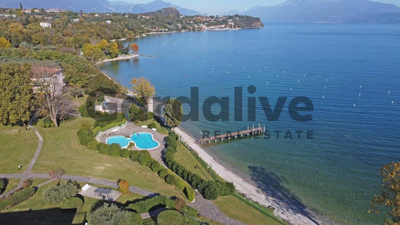 Квартира с 2 спальнями в Манерба дель Гарда, Италия № 158558