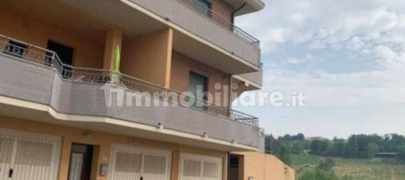 2غرفة مكتب في Montecalvo in Foglia, Italy رقم 77345 2