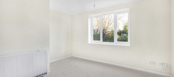 1 bedroom Apartment in Egham, United Kingdom No. 8658 2