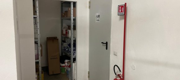 Almacén en Vigevano, Italy 300 m² No. 122299 8