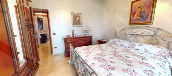 4 rooms Apartment in Pomigliano d'Arco, Italy No. 18527 27