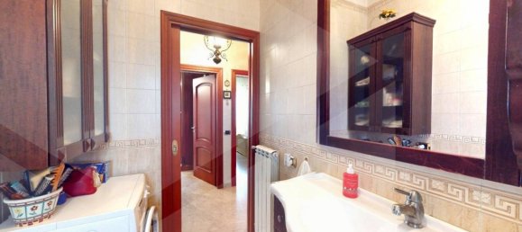 4 rooms Apartment in Pomigliano d'Arco, Italy No. 18527 25