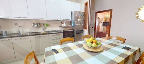 4 rooms Apartment in Pomigliano d'Arco, Italy No. 18527 19