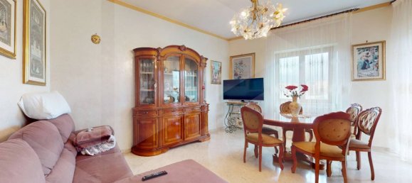4 rooms Apartment in Pomigliano d'Arco, Italy No. 18527 12