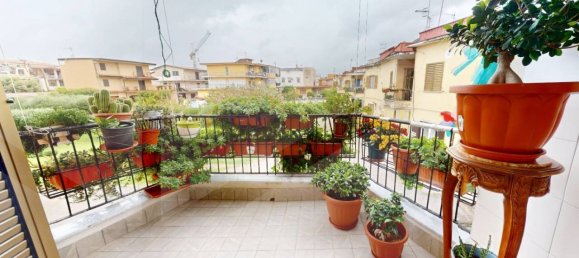 4 rooms Apartment in Pomigliano d'Arco, Italy No. 18527 8