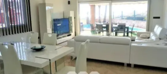 Villa de 3 dormitorios en Torre del Mar, Spain No. 54141 4