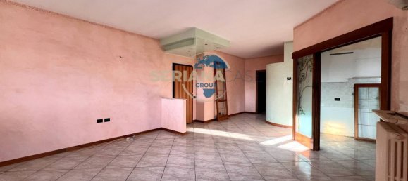 Apartamento de 4 habitaciónes en Gandino, Italy No. 6363 3