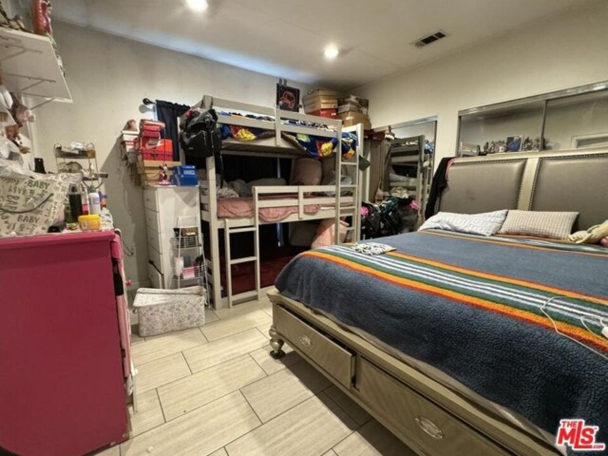 7 bedrooms House in North Hills, USA No. 397497