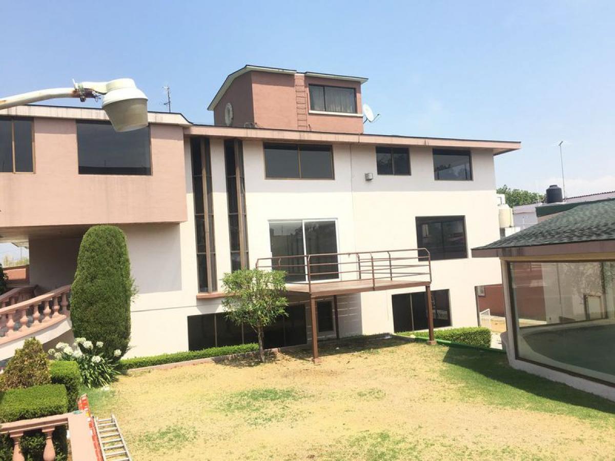 Casa de 4 dormitorios en Naucalpan de Juárez, Mexico No. 215266