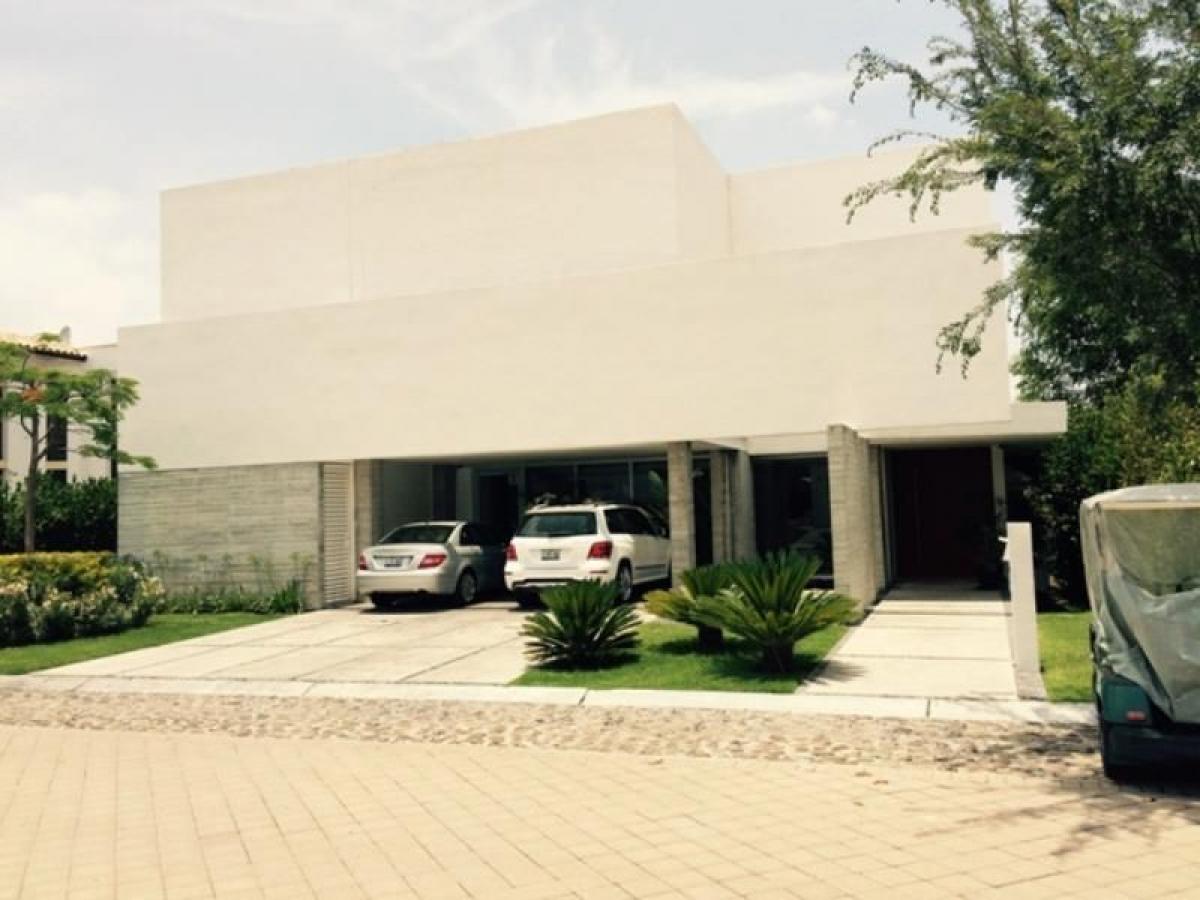 4 bedrooms House in Queretaro, Mexico No. 146760