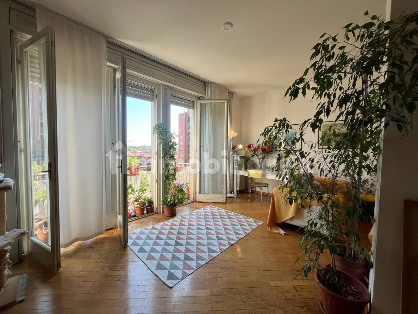 Apartamento de 3 dormitorios en Milan, Italy No. 363777