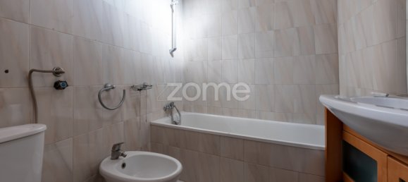 3 bedrooms Villa in Porto, Portugal No. 14314 10