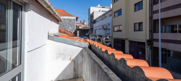 3 bedrooms Villa in Porto, Portugal No. 14314 5
