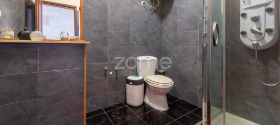 3 bedrooms Villa in Porto, Portugal No. 14314 20