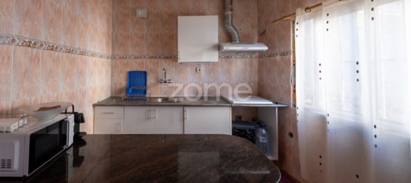 3 bedrooms Villa in Porto, Portugal No. 14314 17