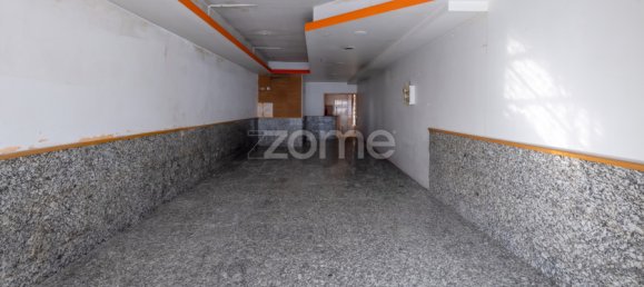 3 bedrooms Villa in Porto, Portugal No. 14314 21