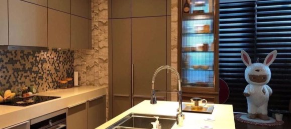 3 bedrooms Condo in Khlong Toei, Thailand No. 4530 5