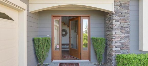 5 bedrooms House in British Columbia, Canada No. 1145 6