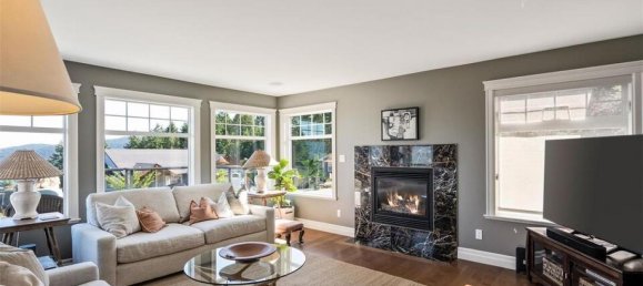 5 bedrooms House in British Columbia, Canada No. 1145 8