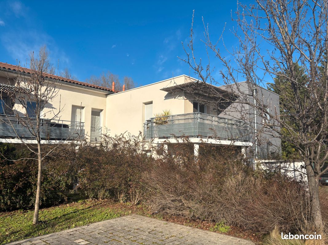 Квартира с 2 спальнями в Бланьяк, Франция № 192934