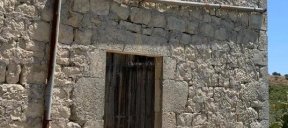 Дом с 7 комнатами в Модика, Италия № 238224 23