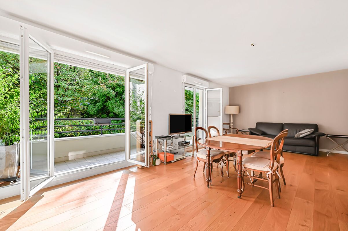 3 غرف نوم شقة في Les Lilas, France رقم 321750