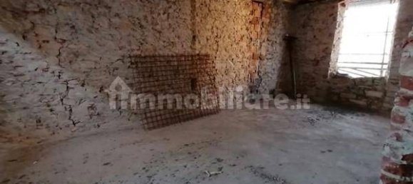 Apartamento de 2 dormitorios en Lucca, Italy No. 39116 8
