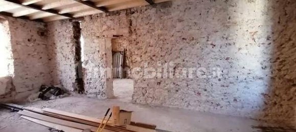 Apartamento de 2 dormitorios en Lucca, Italy No. 39116 15
