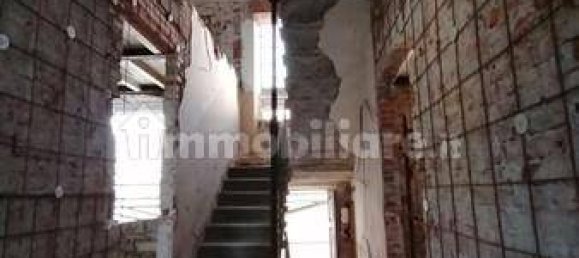 Apartamento de 2 dormitorios en Lucca, Italy No. 39116 14