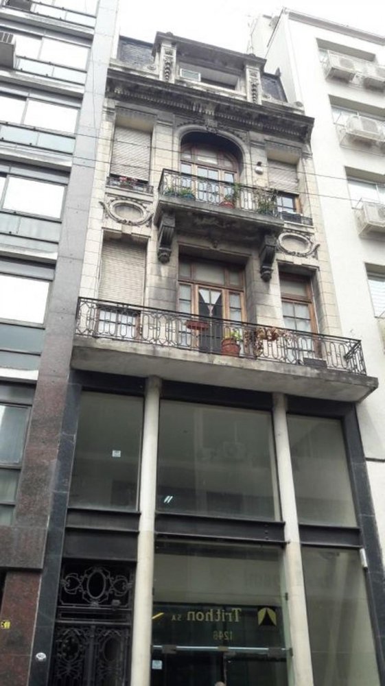  Office in Buenos Aires, Argentina No. 107604