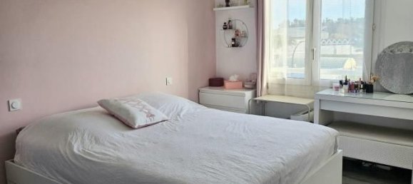 2 bedrooms Apartment in Sartrouville, France No. 164475 9