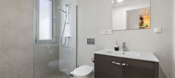 4 bedrooms House in Alicante, Spain No. 188015 18