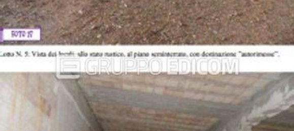 360m² Garage in Lamezia Terme, Italy No. 363917 2