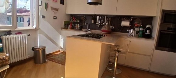 4 bedrooms Apartment in Livorno, Italy No. 345040 9
