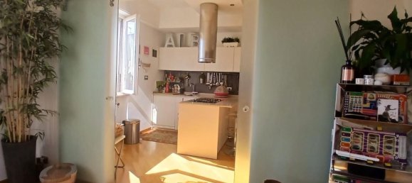 4 bedrooms Apartment in Livorno, Italy No. 345040 8