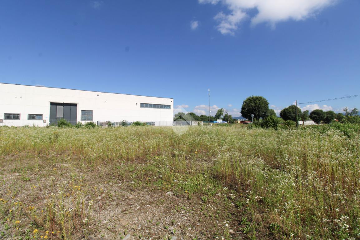 Terreno en Rovato, Italy 1842 m² No. 124050