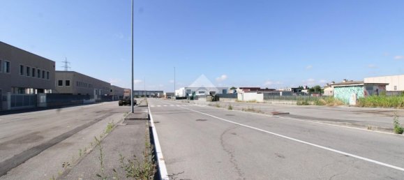 Terreno en Rovato, Italy 1842 m² No. 124050 18