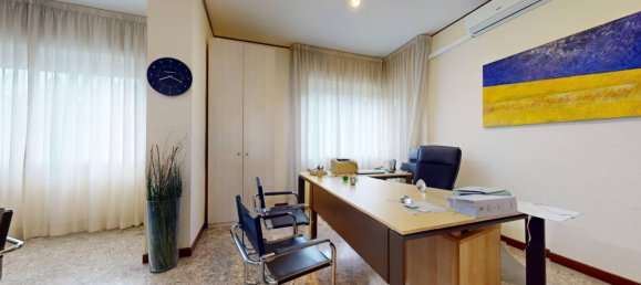 3 chambres Appartement à Bari, Italy No. 136310 5