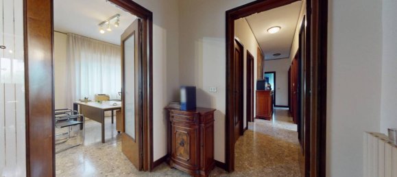 3 chambres Appartement à Bari, Italy No. 136310 3