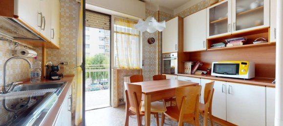 3 chambres Appartement à Bari, Italy No. 136310 15
