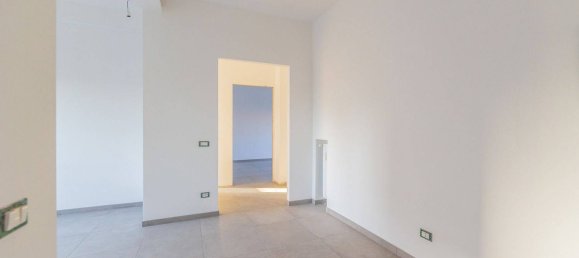 2 Schlafzimmer Wohnung in Rome, Italy, Nr. 301214 13