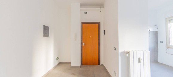 2 Schlafzimmer Wohnung in Rome, Italy, Nr. 301214 10