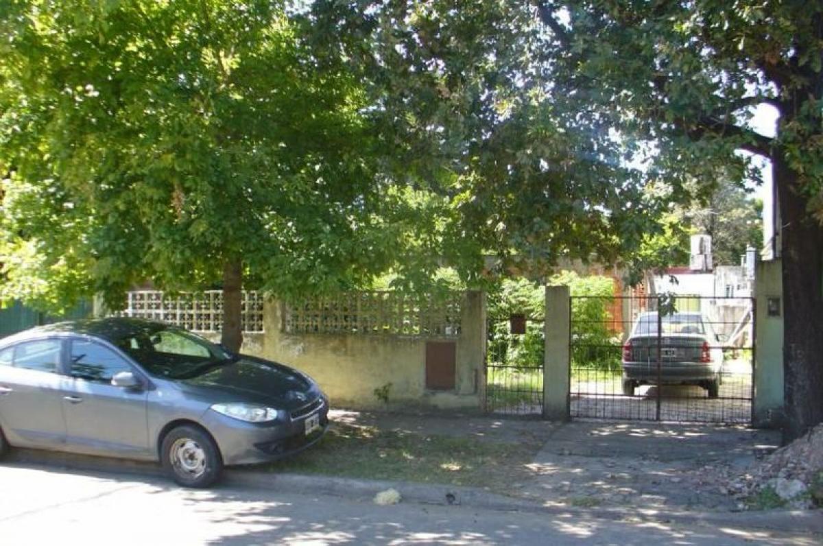  Land in Tres de Febrero, Argentina No. 118565