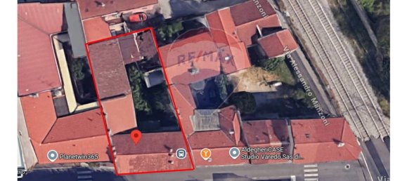 6 bedrooms House in Varedo, Italy No. 122110 18