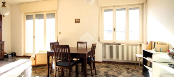 3-salle Appartement à Cesena, Italy No. 279556 6