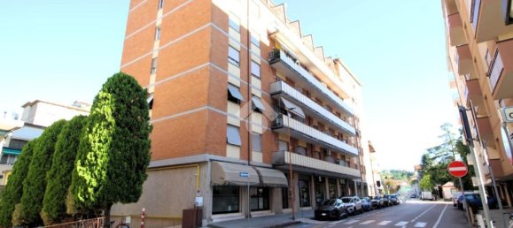 3-salle Appartement à Cesena, Italy No. 279556 17