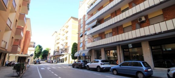 3-salle Appartement à Cesena, Italy No. 279556 18