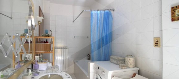 Apartamento de 5 divisões em Pontedera, Italy N.º 22776 19