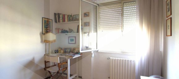 Apartamento de 5 divisões em Pontedera, Italy N.º 22776 22